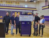 Iowa teachers win a prize from national tool company