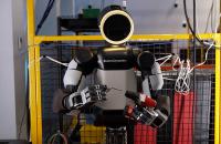 Boston Dynamics drops pinkie on new humanoid hand