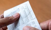 Cancer-linked chemicals in receipts can be absorbed by the body, expert warns