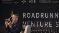 Ex-Intel CEO urges New Mexico to embrace tech revolution amid quantum push
