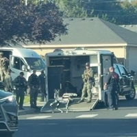 Seattle FBI conduct operation in south Richland