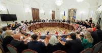 Zelenski demands more funds from the EU, air defense, and economic punishment for Russia