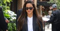 How to Spot an It Girl in NYC in 2026: A Long Black Coat, Jeans, and This Pretty Heel Trend