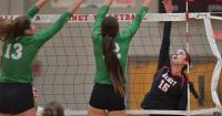 Freshman Kyler Smith helps power Benet to come-from-behind win over Nebraska power Skutt Catholic