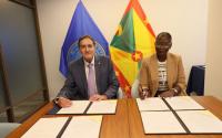 PAHO and Grenada sign new cooperation agreements on health technologies and public health legislation