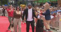Braves get Hollywood sendoff as team heads to Los Angeles for NLDS
