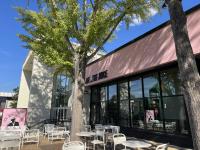 Danish juice and coffee bar opens today in Tysons Corner Center