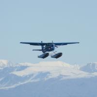 Pilots, residents seek compromise in float plane conversation