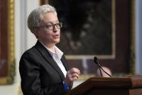 Oregon Gov. Kotek and Republican Challenger Drazan Clash Over Taxes and Trump in First Debate