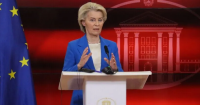 EU chief brings Skopje and Sofia closer