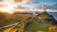 Sun Travel reveal the best UK breaks for autumn – including cosy cottages & Halloween family holidays from £8pp-a-night