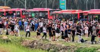 Does Formula 1 care at all? Thousands of fans stranded on highway for hours near Sepang without transport