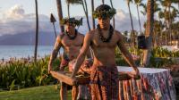 9 Hawaiian Luau Rules Mainland Tourists Break Within The First 10 Minutes