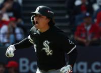 Chicago White Sox win ALDS opener 3-0 behind Munetaka Murakami’s 2-run blast and a bullpen gem