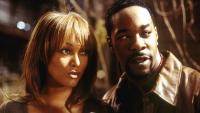 Tyra Banks was promised Josh Hartnett's career if she took a role in Halloween: Resurrection