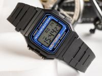 Casio F-105W-1A with EL backlight now under $20 on Amazon (40% off), sports 7-year battery