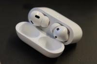 Russian's headphones stolen on Minsk-Moscow train — now they've resurfaced in Baranavichy