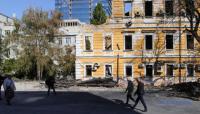 Zelensky, Merz meet rescuers who cleared aftermath of Russian strike on science academy in Kyiv