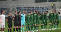 Ireland soccer players again wear black armbands and refuse handshakes with Israel team