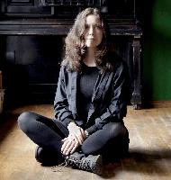 Sarah McQuaid continues her marathon year of touring with autumn USA & UK runs