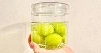 Japanese food hack says to soak your grapes in carbonated water, but is the fizz worth the buzz?