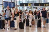 Canary Islands close to another record year for foreign tourists