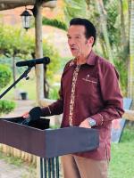 Khama, Govt clash