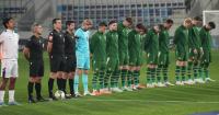 Ireland football players again wear black armbands and refuse handshakes with Israel team