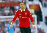 Fernandes Backs Ronaldo as “greatest symbol” Amid Rift