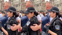 WATCH: Shanghai SWAT Female Officer Politely Turns Down Tourist’s Overfriendly Advance, Video Goes Viral
