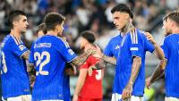 Scamacca & Esposito fire Italy past Turkey