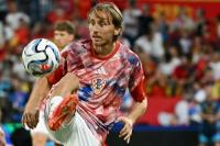 Modric hopes fans back Croatia against Spain after defeat