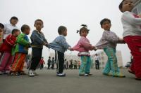 Chinese Kindergarteners Carry ‘Explosive Packs’ in ‘Long March’ Reenactments