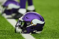 Minnesota Vikings Lose Starting LG Jackson For Season