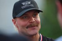 F1 star is cycling 350km between grands prix on epic Singapore journey