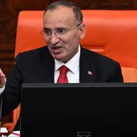 Deputy parliament speaker resigns over health problems