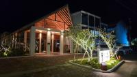 Four Seasons opens new waterfront restaurant, M-Dock, in Koror