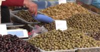 Food takes 40% of Albanian household spending
