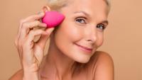 How To Get Rid of Puffy Eyes in Minutes With a 2-Ingredient Home Remedy