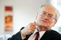 German Former Top Spy and 2,000 Secrets