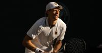 Top-ranked Jannik Sinner ends 2026 season early to treat knee injury