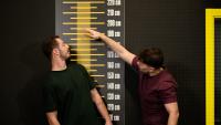 Measuring tapes at the door. The new nightclub trend making its way across Spain
