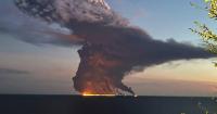 Russian oil tanker ‘blows up’ covering holiday hotspot in plumes of smoke