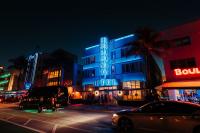 Reels, Wheels, and Neon: How South Florida's Casino Culture is Going Virtual