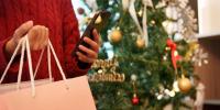 Holiday hiring to drop as retailers hold back