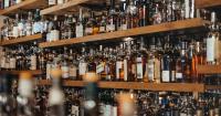 Honolulu Liquor Commission considers extending Waikiki bar hours to 4 a.m.