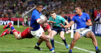 Manu Samoa midfielder Rey Lee Lo signs new contract