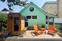 I Built a Sauna in My Tiny New York City Front Yard in Just One Weekend