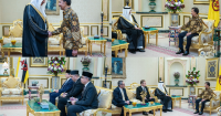 His Majesty the Sultan of Brunei Darussalam Receives IsDB Group Chairman in Royal Audience