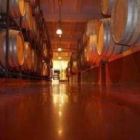 Global bulk wine exports fell 10.3% in the year through March 2026